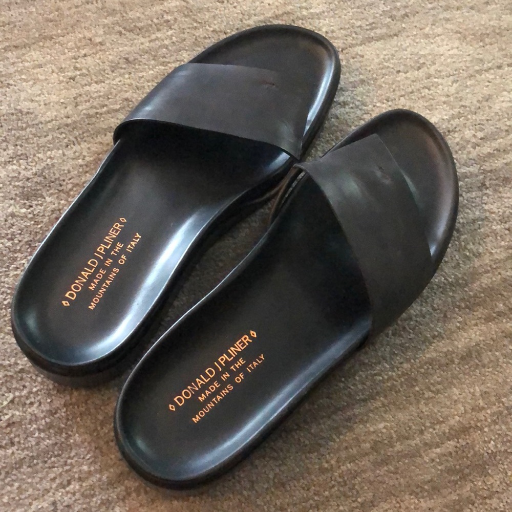 Donald Pliner FIFI sandals